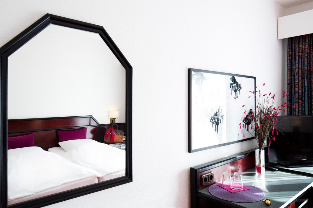 Hotel Oymanns Hamberge Bilik gambar
